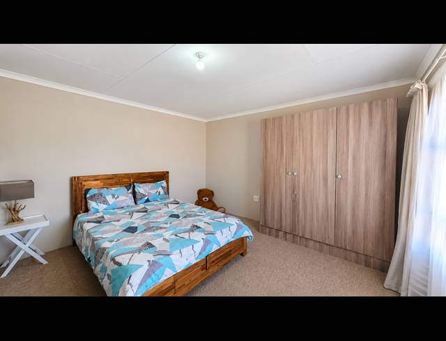 3 BEDROOM HOUSE FOR SALE IN RIVERSDALE